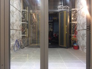 3 tầng 4x18, hẻm oto 1/ nhà như mới, chợ phạm văn bạch 7.3 tỷ