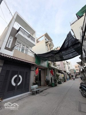 hẻm như mặt tiền -nhà 3 tầng - 56m2 -gần kênh tham lương tiềm năng