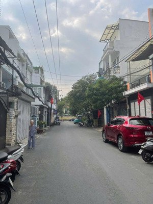 nhà mt nhánh nguyễn oanh p17 gv - đường nhựa xe hơi 8m - dt 4,8 x 16m - 2 tầng - giá chỉ 8,7 tỷ tl