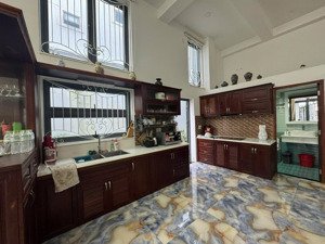 cho thuê villa trần khánh dư phường lâm viên đà lạt- giá 25tr/ tháng- liên hệ 0987.232***