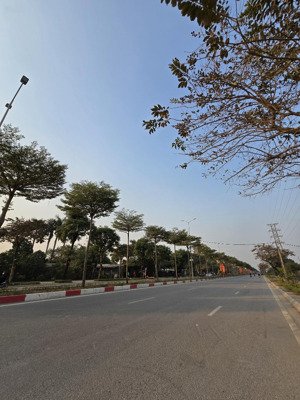 bán đất văn tiến dũng, cầu diễn phân lô, ô tô tránh vỉa hè 109m, mt 6m giá 26 tỷ 9