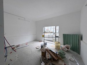 chuẩn bị khai trương phòng mới 100% - sẽ lắp full nội thất - gần cầu sài gòn