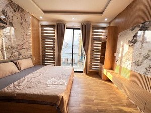 nhà mới đẹp vào ở ngay - vài bước ra hẻm xe hơi tránh nhau - thông tứ phía -4x12m-48m2-5,68 t.ỷ