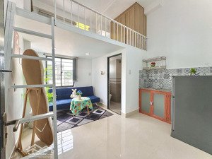 phòng mới thoáng mát - ban công - full nội thất - ngay tân hương - vườn lài