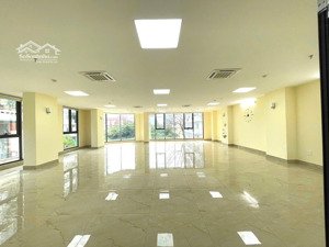 chính chủ cho thuê văn phòng trung văn 120m² giá 18 triệu/tháng, không gian rộng