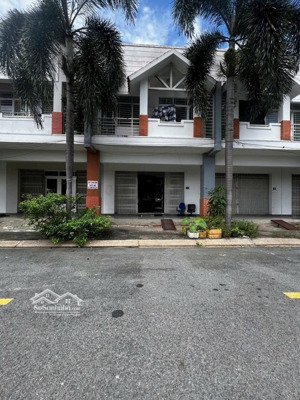 tuấn hailongreal: bán nhà lầu 3,3 tỷ tại kdc nam sài gòn long hậu sát kcn liền kề nhà bè