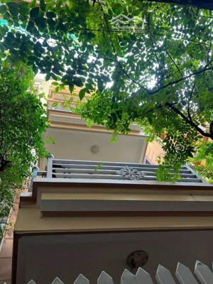 bán nhà phố đào tấn- liễu giai - quận ba đình - 5 tầng 48m2 - giá - cách mặt phố 20m -2thoáng -