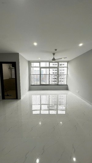 nhà mới 100%! cho thuê petrovietnam landmark 100m2, 2pn, giá chỉ 14tr, view mát, gần tuyến metro