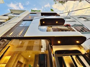 siêu đẹp kts thiết kế / ngay thích quảng đức/ô tô đỗ cổng 37m (66) 4 tầng 3pn 4wc /7tỷ9