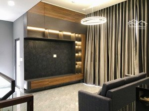 căn penhouse 3pn 140m2 full nt duy nhất cho thuê