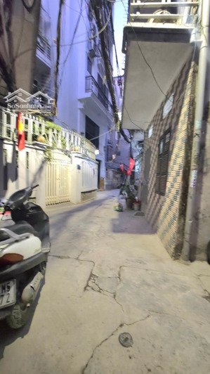 bán nhà tôn đức thắng đống đa 27m x 5 tầng, gần phố, kinh doanh, cho thuê 20tr/tháng