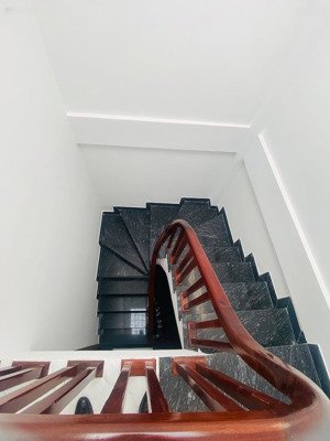 bán nhà riêng cần bán nhà ngõ 245 định công gần chợ, dân tri cao, kinh doanh sôi động ô tô đỗ cửa