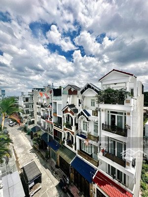 nhà đẹp thủ đức - gần gigamall phạm văn đồng - hxh ôtô ngủ trong nhà - 5 tầng - 9 tỷ