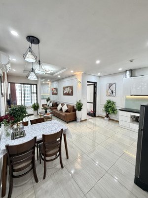 siêu phẩm 1 ngủ lớn greenbay garden hạ long. full nội thất mới tinh. 51m2. chỉ 1tyxx