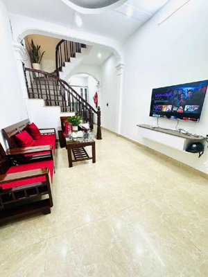 trương định - 9.6 tỷ - kinh doanh - ngõ thông thoáng - 38m2 x 4 tầng