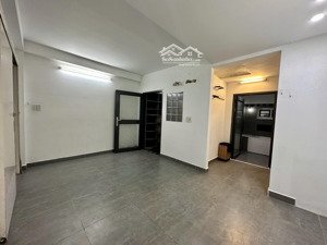 nhà đất vuông vức phan văn trị p11 ở ngay hoặc xây mới hầm 6 tầng, giá tốt - gần emart