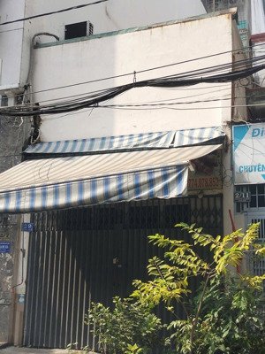 bán nhà diện tích: 68m2, đường 8m có vỉa hè 2 bên, sát city land gò vấp, nhỉnh 9tỷ