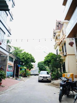 bán toà nhà cao cấp lô góc 85m 7 tầng view hồ hiếm