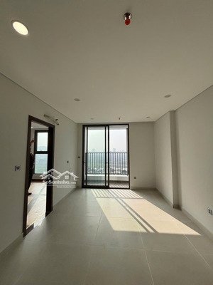 cần tiền xuống nhà đất bán gấp 3 căn 89m2 toà k5 tầng cao view ngắm pháo hoa
