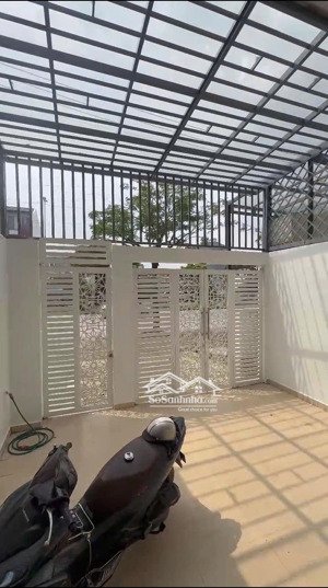 bán nhà phạm hùng nối dài, gần nguyễn văn linh. 5x20. trệt, 2 lầu, st, 5 pn, 5 wc, giá : 16.9 tỷ