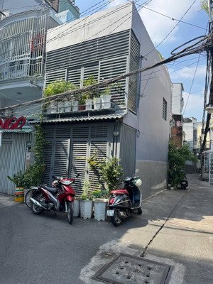 bán nhà hẻm xe hơi quay đầu, đường lê văn sỹ quận 3, 2 lầu, 2pn, 5.5 tỷ