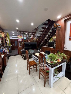 nhà 5 tầng, 4x15m, hẻm xe tải trường chinh, chỉ 8 tỷ