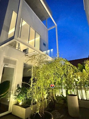 chdv thu nhập 100tr/ tháng - gồm 16 phòng cao cấp hiện đại, thang máy hxh lê văn thịnh 6mx30m