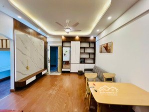 bán căn hộ tòa ct4a kđt xa la,hđ thiết kế: 53m 2 phòng ngủ 1 vệ sinh
nội thất: đầy đủ sổ lâu dài