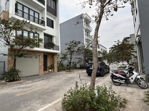 bán mảnh đất đấu giá cạnh hồ công viên ngay phía sau phố đoàn khuê kéo dài thanh am 85m2 giá tốt