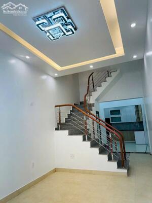 Bán nhà 3 tầng khu chia lô ngõ đường Điện Biên Phủ, TP HD, 45.7m2, 3 ngủ, 2 vs, đường oto