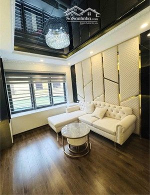 sát lò đúc-20m oto,full nội thất- 45m- 9 tỷ 2