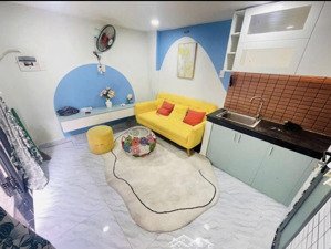 phạm văn bạch ,1 trệt 2 tầng, 2 pn, 2wc,dt 12m, ngag 4m