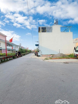 đất tô ngọc vân, mặt rạch thạnh xuân 24, 61m2 (4 x 15), 4.5 tỷ