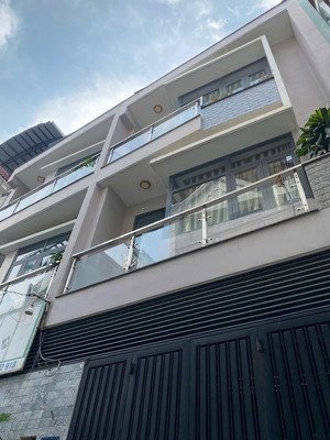 "hot" nhà đẹp 60m2, hẻm xe hơi, gần hàng xanh