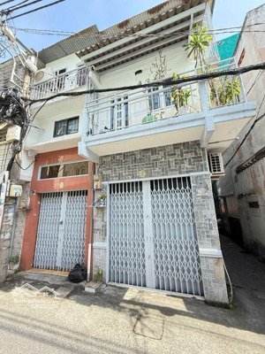 nhà bán bình thới ,q11,2 tầng btct,hẻm xe hơi thông tứ tung,shr,giáp q10,q6,bình tân