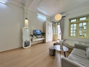 căn hộ full nội thất luxury - đầy đủ tiện nghi - gần quận 1, cầu sg - ban công lớn, máy giặt riêng