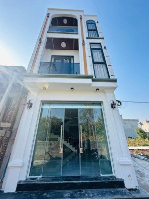 siêu phẩm căn góc 3 tầng văn cú, an đồng