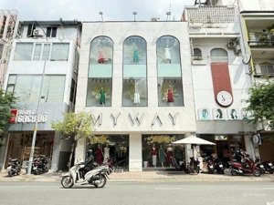 bán nhà mặt tiền thương hiệu lê văn sỹ - phú nhuận - (5,2x33m) - 3 tầng - hđt: 250tr/th - giá 58 tỷ