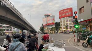 HOA HẬU PHÂN LÔ NGUYỄN VĂN CỪ 45M, 7T, MT5M, THANG MÁY, GARA, Ô TÔ TRÁNH, ĐẦY ĐỦ NỘI THẤT.