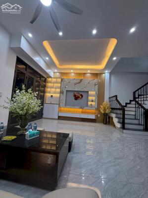 Nhà 3 tầng Nguyễn Thị Duệ – thông Ngô Quyền – giá chỉ 2,2x tỷ