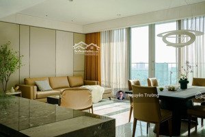 thuê ngay căn hộ 3pn view pháo hoa trực diện, nội thất siêu đẹp chào đón khách thuê