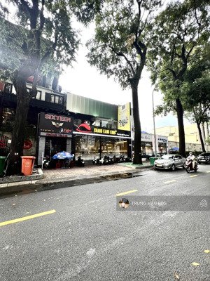 hàng vip mt lê quý đôn quận 3 - dt 11 x 23m - cn 250m2 - 2 tầng - hđt 400 triệu - giá 150 tỷ