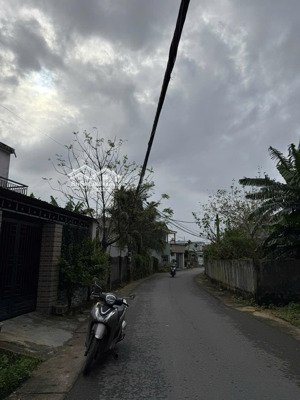 bán gấp đất đường nhựa hòa phước, hòa vang 100m2 cách ql1a 800m giá 2 tỷ