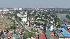 chính chủ bán gấp 354 m2, kinh doanh sầm uất, tiện ích bao la, nhà 3 tầng sổ đỏ sang tên chính chủ