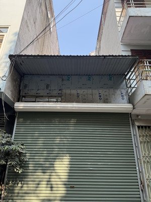 bán đất dịch vụ dương nội. 50m2 mặt tiền 5m. không lỗi phong thuỷ. sổ đỏ chính chủ. giá 11 tỷ