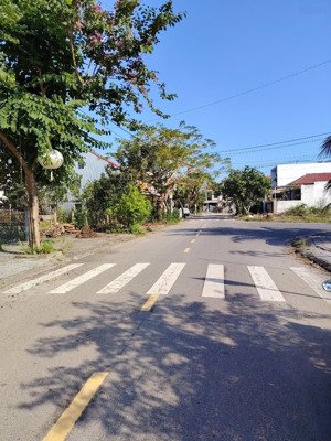 đất điện nam đông -giá tốt cách trung tâm hội an 5km