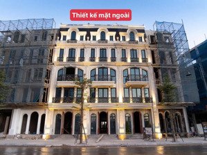 căn góc gần sát công viên 8.3ha. 3 mặt tiền đường. giá 15.2 tỷ (loại căn góc diện tích nhỏ hiếm)