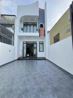 NHÀ PHỐ HIỆN ĐẠI, SỔ HỒNG THỔ CƯ GẦN TRUNG TÂM PHƯỜNG CHỈ 450tr SỞ HỮU