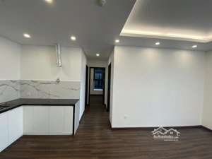 bán căn 2pn không đồ, đã có bìa đỏ giá tốt tại dự án hoàng huy sở dầu