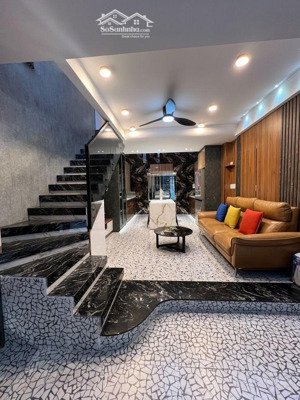 nhà đẹp nhanh mới kịp, đi sân bay 10p hẻm xe hơi thông - 4x8m - 32m2 full nội thất cao cấp 6,68 tỷ